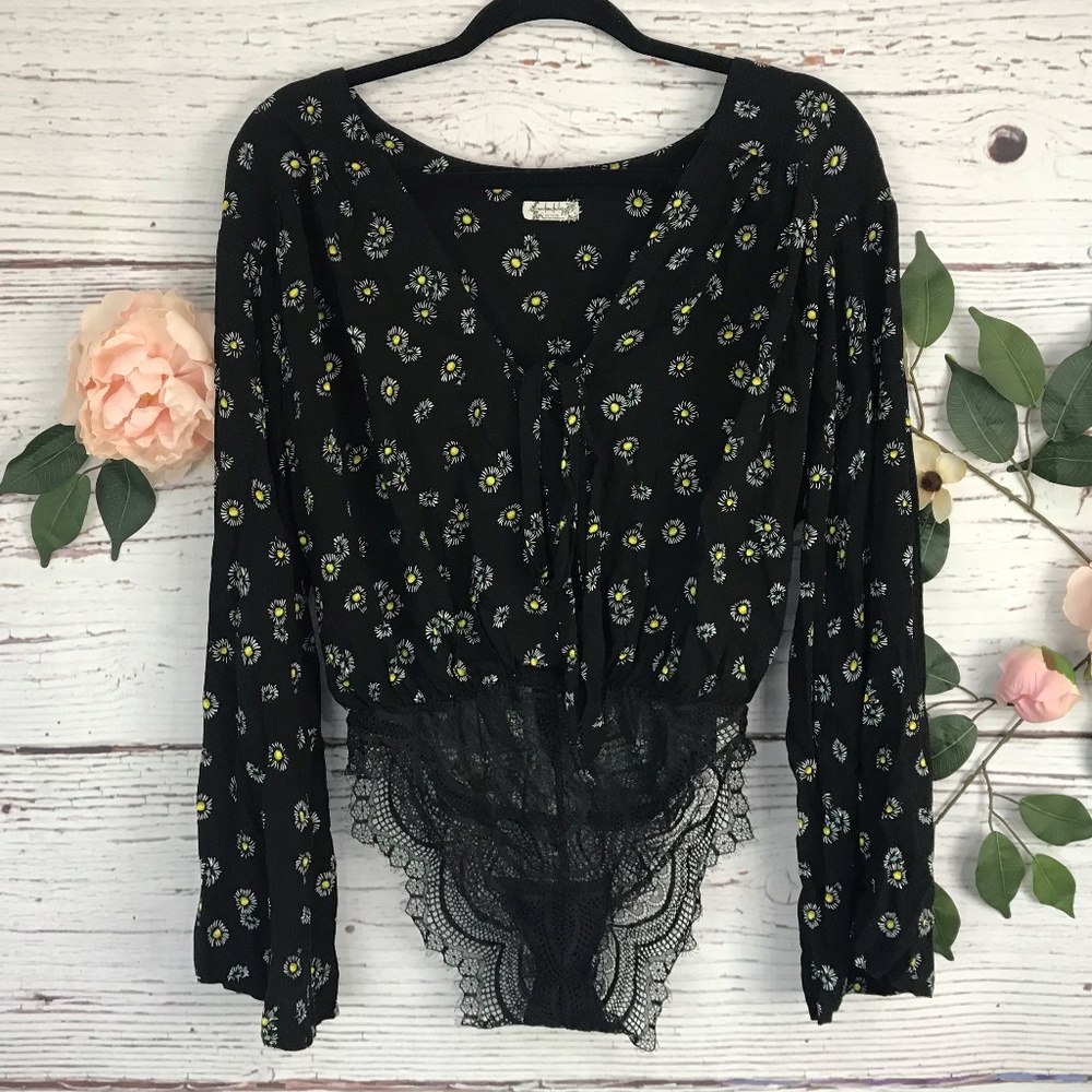 Intimatley Size XS Forties Feel Bell Bodysuit